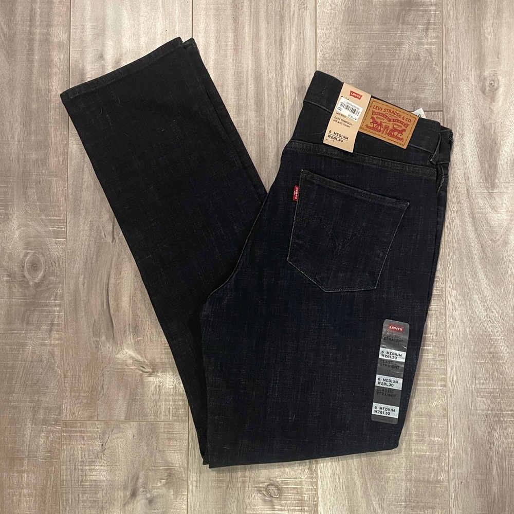 LEVI’S Classic Straight, Mid Rise, Dark Jeans